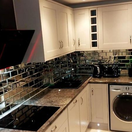 Apartamento Impeccable 2-Bed House Londres Exterior foto