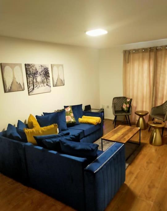 Apartamento Impeccable 2-Bed House Londres Exterior foto