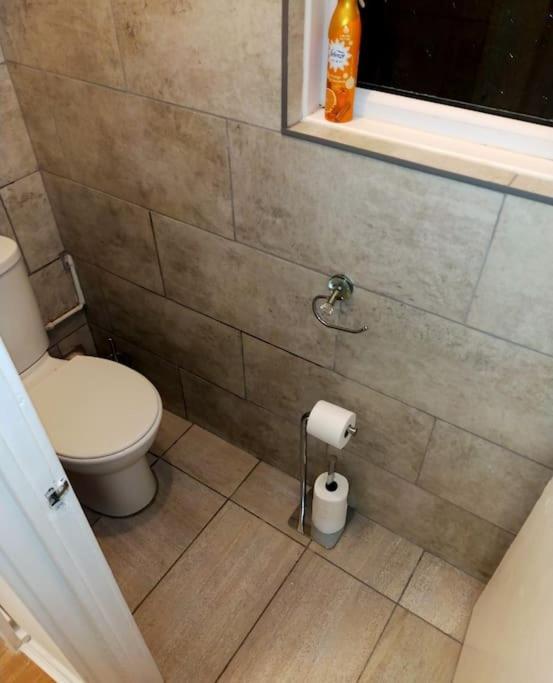 Apartamento Impeccable 2-Bed House Londres Exterior foto