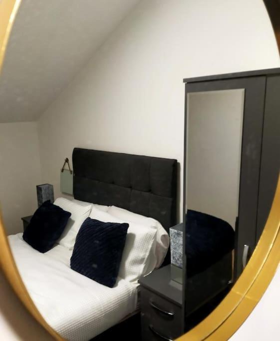 Apartamento Impeccable 2-Bed House Londres Exterior foto