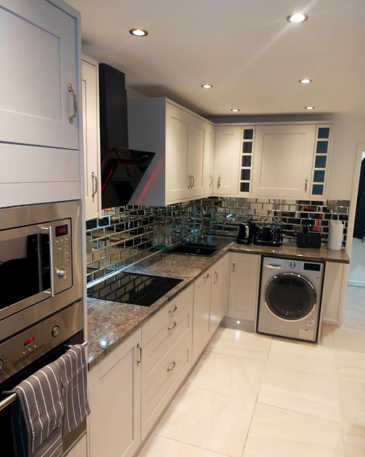 Apartamento Impeccable 2-Bed House Londres Exterior foto